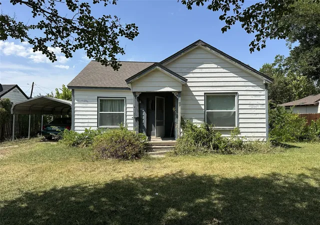 Photo 1 of Sale Pending at 405 W Avenue E, Garland, TX 75040 | MLS# 21353064 | Listing updated on 2026-08-31