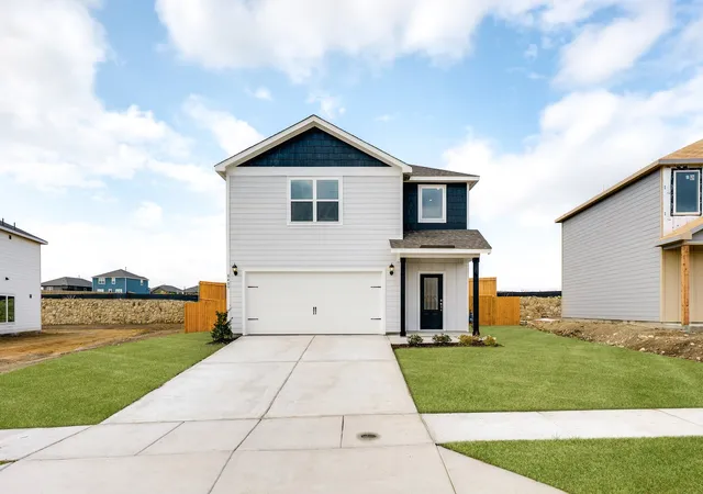 Photo 1 of Single family home for sale at 8304 Silverbow Dr, Ponder, TX 76259 | MLS# 21353414 | Listing updated on 2026-08-21