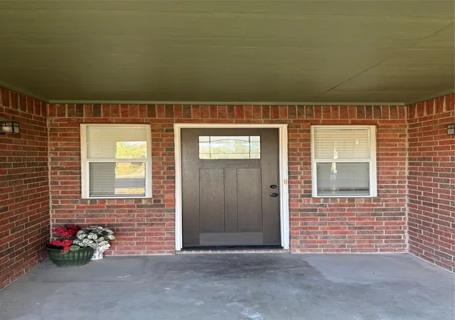 Photo 2 of Single family home for sale at 711 Baylor Blvd, Big Spring, TX 79720 | MLS# 21349677 | Listing updated on 2026-09-30