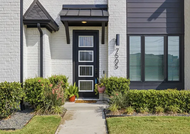 Photo 2 of Sale Pending at 7505 Reis Ln, North Richland Hills, TX 76182 | MLS# 21350344 | Listing updated on 2026-09-29