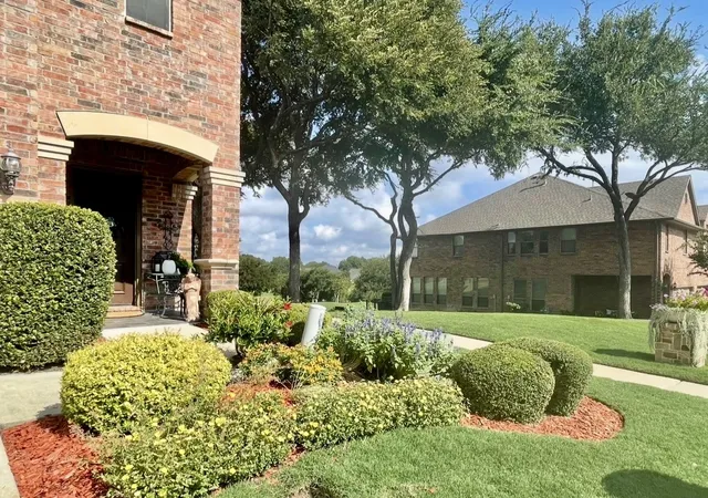 Photo 3 of Townhouse for sale at 300 Mozart Wy, Mc Kinney, TX 75072 | MLS# 21351251 | Listing updated on 2026-08-13