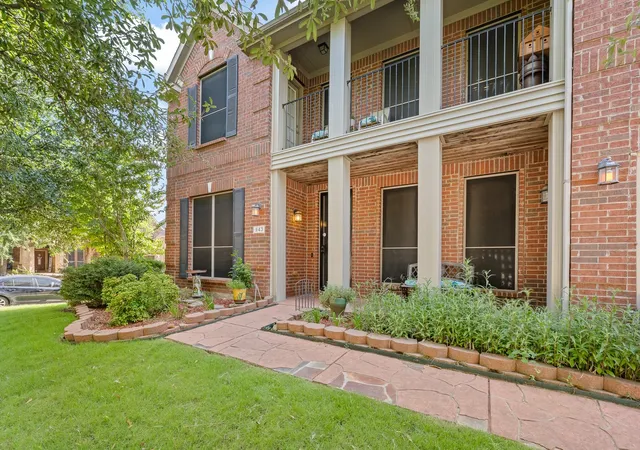 Photo 3 of Single family home for sale at 943 Monticello Dr, Burleson, TX 76028 | MLS# 21352326 | Listing updated on 2026-09-22