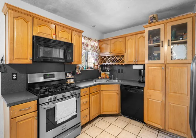 Photo 3 of Single family home for sale at 1255 Olden St, Dallas, TX 75211 | MLS# 21353480 | Listing updated on 2026-08-07