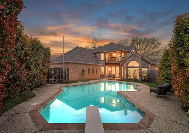 Photo 2 of Single family home for sale at 7621 Brookview Dr, Frisco, TX 75034 | MLS# 21353457 | Listing updated on 2026-08-08