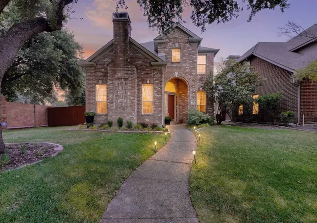 Photo 1 of Single family home for sale at 300 Cosbie Dr, Irving, TX 75063 | MLS# 21353382 | Listing updated on 2026-10-06