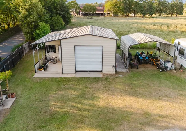 Photo 4 of Manufactured home for sale at 2140 County Road 4778, Winnsboro, TX 75494 | MLS# 21353490 | Listing updated on 2026-08-08