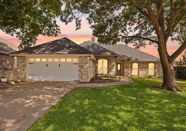 Photo 1 of Single family home for sale at 10200 Fieldcrest Dr, Benbrook, TX 76126 | MLS# 21353460 | Listing updated on 2026-08-24