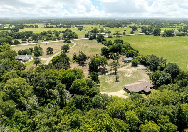Photo 1 of Single family home for sale at 223 Fm 488, Fairfield, TX 75840 | MLS# 21353463 | Listing updated on 2026-10-30