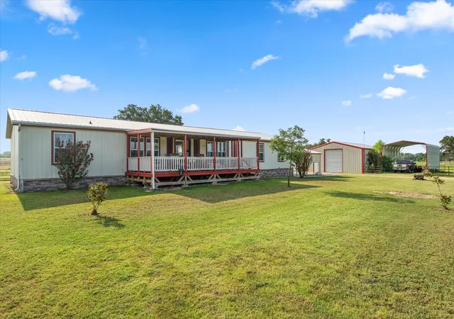 Photo 4 of Manufactured home for sale at 12350 Cr 2911, Eustace, TX 75124 | MLS# 21353567 | Listing updated on 2026-08-07