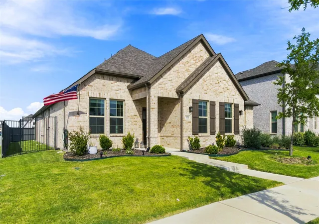 Photo 2 of Single family home for sale at 3530 Burdock Ln, Venus, TX 76084 | MLS# 21353235 | Listing updated on 2026-08-21