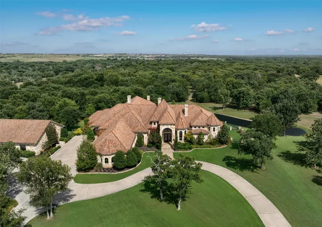 Photo 3 of Single family home for sale at 610 River Ranch Rd, Aledo, TX 76008 | MLS# 21352692 | Listing updated on 2026-09-29