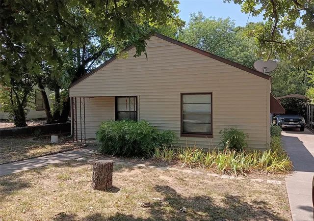 Photo 1 of Single family home for sale at 3132 Purington Ave, Fort Worth, TX 76103 | MLS# 21353530 | Listing updated on 2026-08-13