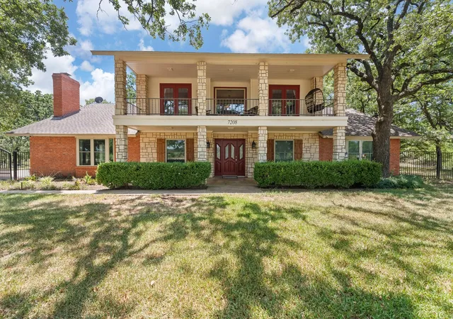 Photo 1 of Single family home for sale at 7208 E County Road 405, Alvarado, TX 76009 | MLS# 21352407 | Listing updated on 2026-08-23