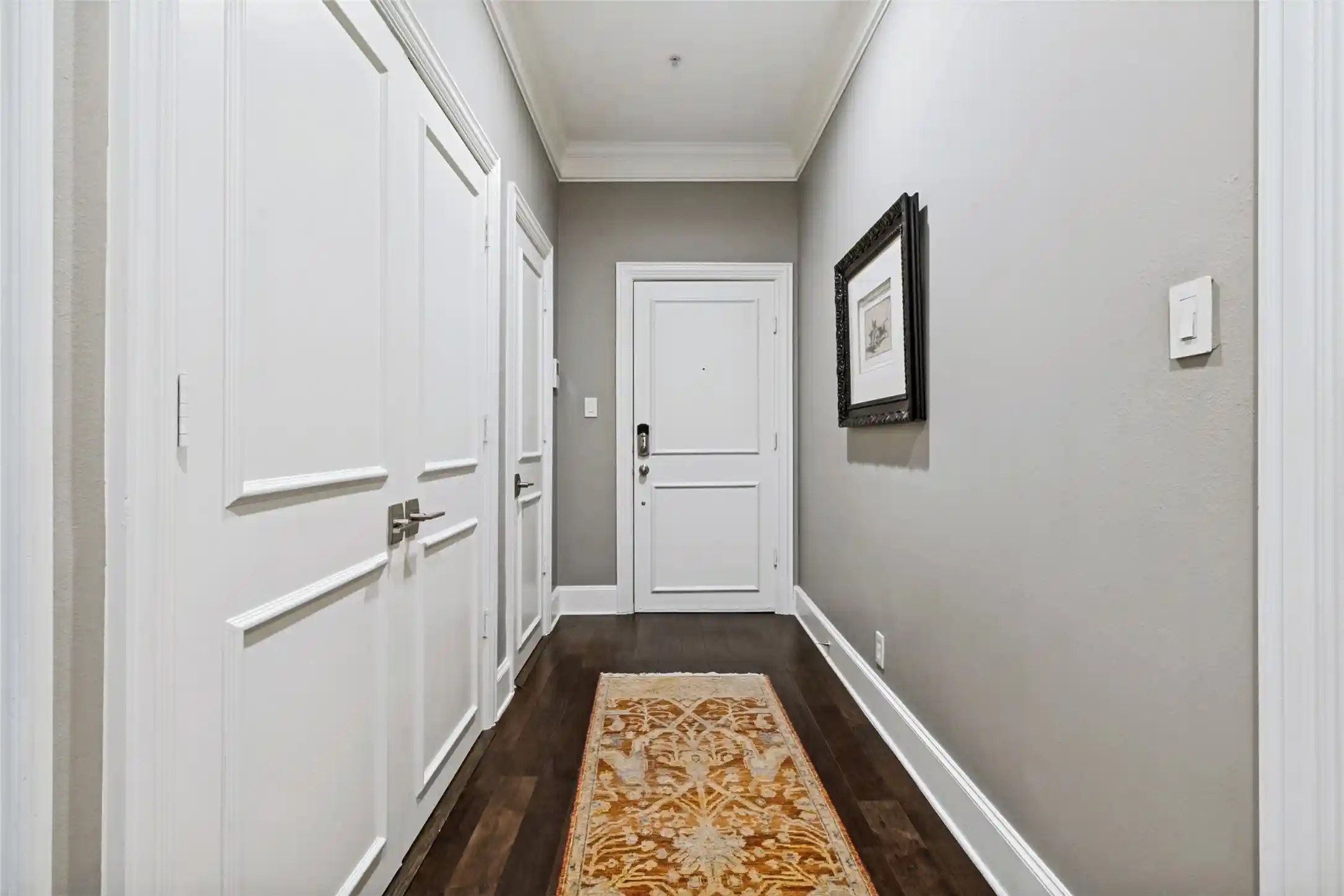 Listing Photo 2 - Condo for sale in 2848 Woodside St located at 2848 Woodside St, Dallas, TX 75204 - Unit #4C