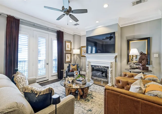 Photo 4 of Condo for sale at 2848 Woodside St #4C, Dallas, TX 75204 | MLS# 21353612 | Listing updated on 2026-08-14