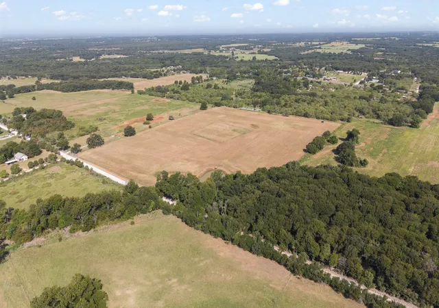 Photo 4 of Land for sale at Tbd Hcr 2421 W, Hillsboro, TX 76645 | MLS# 21353670 | Listing updated on 2026-08-08