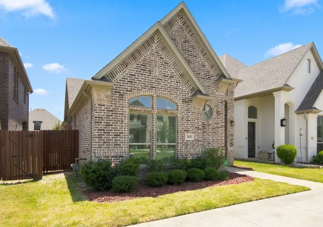 Photo 2 of Single family home for sale at 2620 Trinity Trail Wy, Fort Worth, TX 76118 | MLS# 21350379 | Listing updated on 2026-08-29