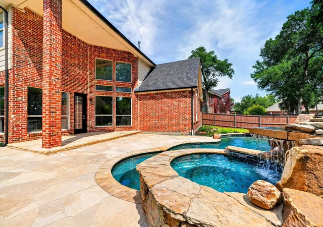 Photo 3 of Single family home for sale at 8306 Sawgrass Ln, Rowlett, TX 75089 | MLS# 21353704 | Listing updated on 2026-08-20