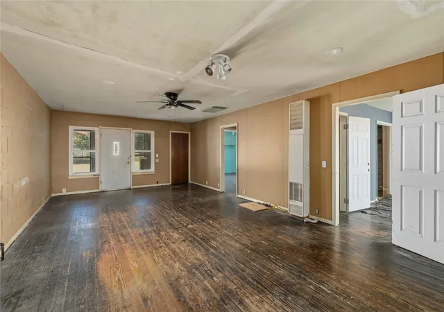 Photo 3 of Single family home for sale at 505 Willis St, Santa Anna, TX 76878 | MLS# 21353706 | Listing updated on 2026-08-07