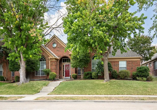 Photo 2 of Single family home for sale at 10008 Preston Vineyard Dr, Frisco, TX 75035 | MLS# 21348834 | Listing updated on 2026-09-20