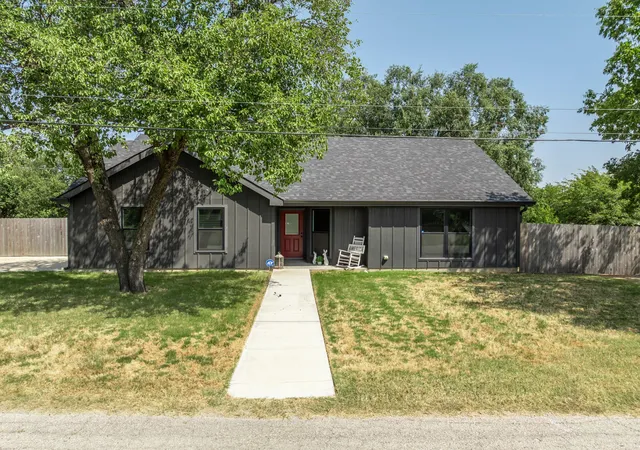 Photo 2 of Single family home for sale at 100 Hoover Ave, Whitney, TX 76692 | MLS# 21353045 | Listing updated on 2026-08-28