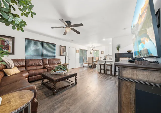 Photo 4 of Single family home for sale at 100 Hoover Ave, Whitney, TX 76692 | MLS# 21353045 | Listing updated on 2026-08-28