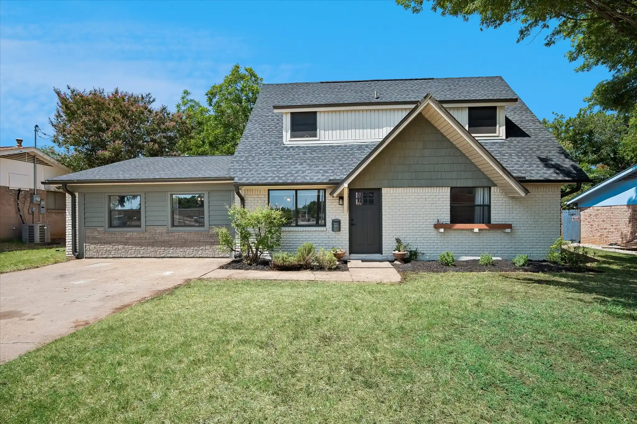 Photo 1 of Single family home for sale at 6729 Marilyn Ln, North Richland Hills, TX 76180 | MLS# 21353696 | Listing updated on 2026-10-24