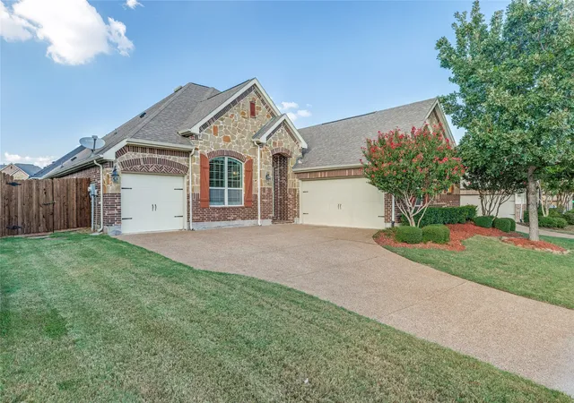 Photo 1 of Single family home for sale at 2362 Walnut Grove Ln, Frisco, TX 75034 | MLS# 21351638 | Listing updated on 2026-09-19