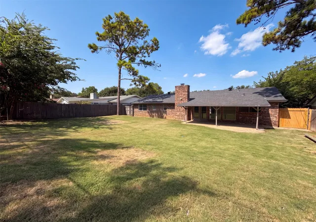 Photo 24 of Single family home for sale at 2136 Mountainview Dr, Hurst, TX 76054 | MLS# 21353752 | Listing updated on 2026-08-24