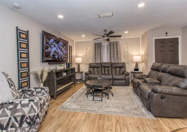 Photo 3 of Townhouse for sale at 33 E Townhouse Ln #30, Grand Prairie, TX 75052 | MLS# 21339865 | Listing updated on 2026-10-07
