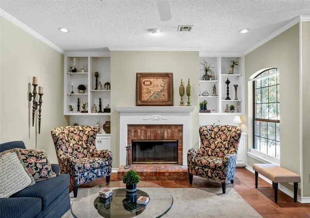 Photo 3 of Single family home for sale at 316 Tree Grove, Waco, TX 76712 | MLS# 21349365 | Listing updated on 2026-08-14