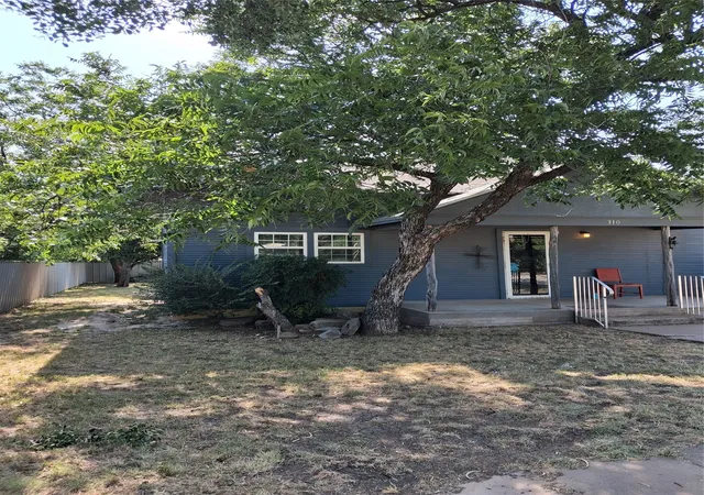 Photo 2 of Single family home for sale at 310 N Frio St, Coleman, TX 76834 | MLS# 21353780 | Listing updated on 2026-10-07
