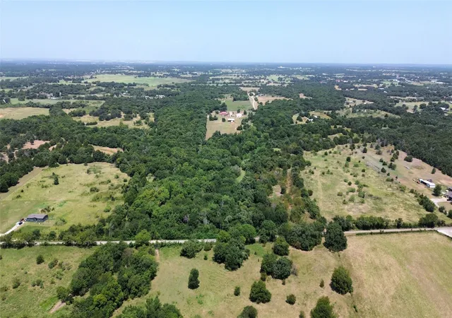 Photo 4 of Land for sale at 4501 423, Grandview, TX 76050 | MLS# 21353619 | Listing updated on 2026-08-31