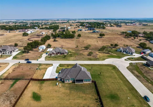Photo 3 of Single family home for sale at 7018 New Castle Ln, Sanger, TX 76266 | MLS# 21350836 | Listing updated on 2026-09-15