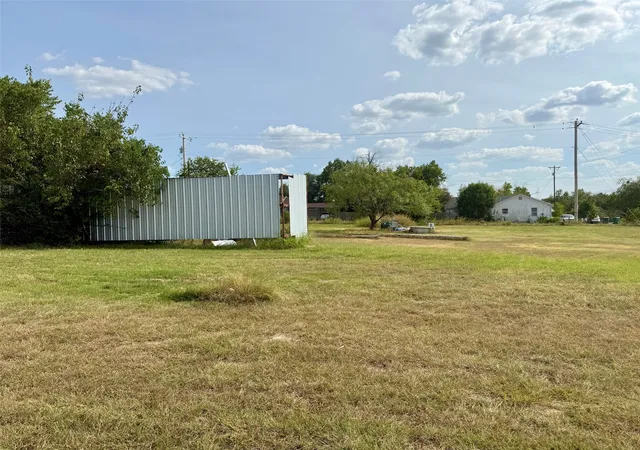 Photo 4 of Land for sale at Tbd E Leslie St, Hamilton, TX 76531 | MLS# 21353656 | Listing updated on 2026-08-08