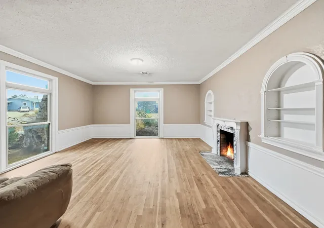 Photo 2 of Single family home for sale at 720 B E Leslie St, Hamilton, TX 76531 | MLS# 21352869 | Listing updated on 2026-08-08