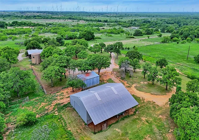 Photo 3 of House for sale at 3377 Lodge Creek Rd, Henrietta, TX 76365 | MLS# 21353882 | Listing updated on 2026-08-10