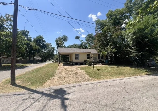 Photo 1 of Single family home for sale at 1103 Pine St, Bonham, TX 75418 | MLS# 21353603 | Listing updated on 2026-08-08