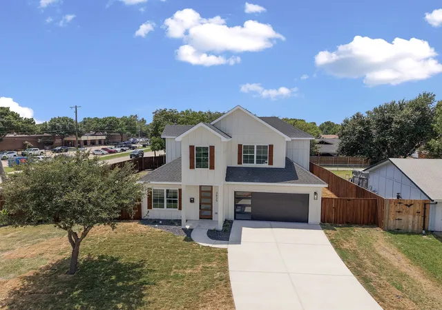 Photo 1 of Sale Pending at 3825 Williamsburg Dr, Garland, TX 75043 | MLS# 21351081 | Listing updated on 2026-09-28