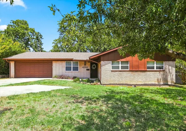 Photo 1 of Single family home for sale at 403 E Huitt Ln, Euless, TX 76040 | MLS# 21351793 | Listing updated on 2026-08-25