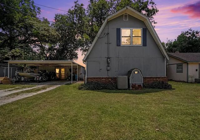 Photo 1 of Single family home for sale at 322 Hillcroft Dr, Weatherford, TX 76087 | MLS# 21352608 | Listing updated on 2026-09-29