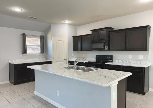 Photo 3 of Single family home for sale at 2126 Candace Dr, Lancaster, TX 75146 | MLS# 21353258 | Listing updated on 2026-08-20