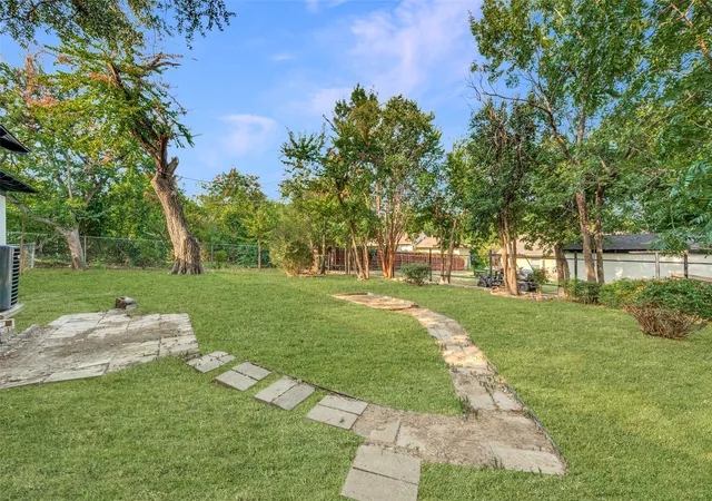 Photo 24 of Single family home for sale at 4812 S Ridge Ter, Fort Worth, TX 76133 | MLS# 21354027 | Listing updated on 2026-10-07