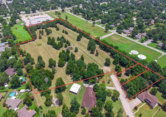 Photo 3 of Land for sale at Tract 20 Monroe St, Commerce, TX 75428 | MLS# 21354049 | Listing updated on 2026-08-19