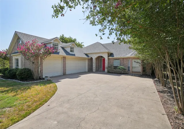 Photo 1 of Single family home for sale at 43192 Fringewood Dr, Whitney, TX 76692 | MLS# 21354046 | Listing updated on 2026-08-27