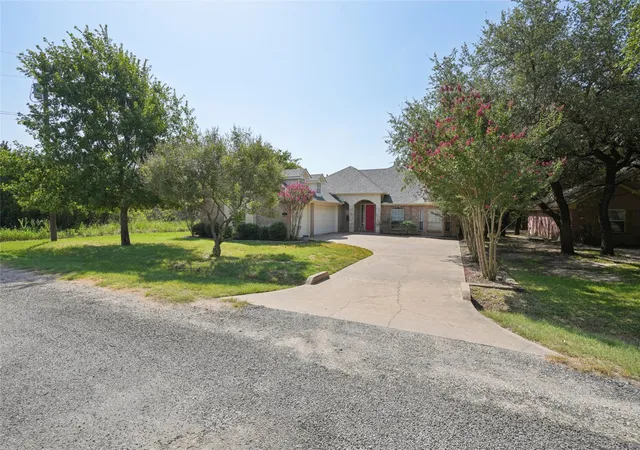 Photo 2 of Single family home for sale at 43192 Fringewood Dr, Whitney, TX 76692 | MLS# 21354046 | Listing updated on 2026-08-27