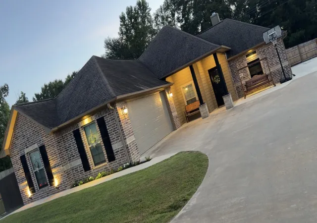 Photo 1 of Sale Pending at 160 Serenity Ln, Marshall, TX 75672 | MLS# 21353673 | Listing updated on 2026-09-07