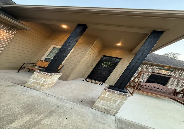 Photo 3 of Sale Pending at 160 Serenity Ln, Marshall, TX 75672 | MLS# 21353673 | Listing updated on 2026-09-07