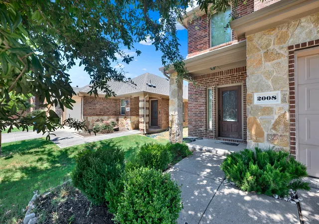 Photo 2 of Single family home for sale at 2008 Megan Ct, Wylie, TX 75098 | MLS# 21332452 | Listing updated on 2026-08-08