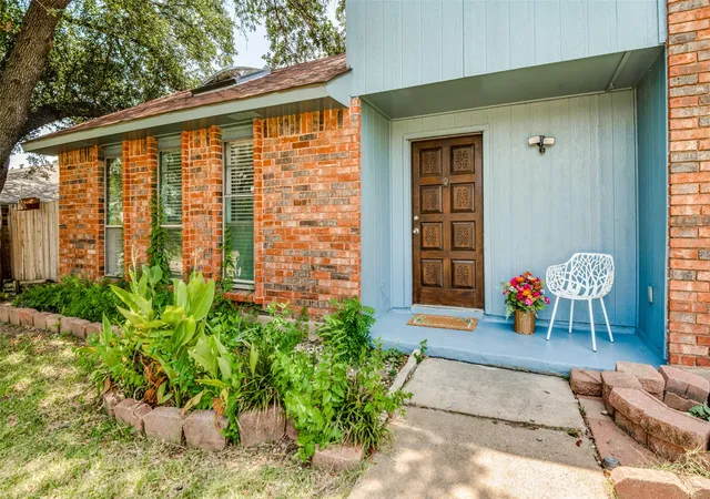 Photo 2 of Single family home for sale at 5013 Wheeler Cir, The Colony, TX 75056 | MLS# 21343139 | Listing updated on 2026-08-14